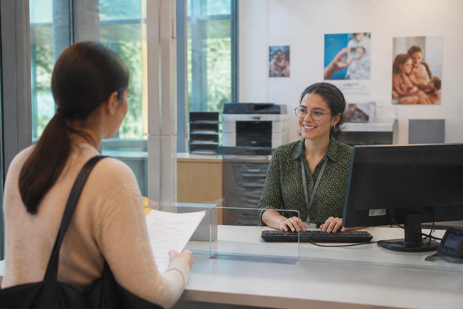 découvrez quand et pourquoi demander une attestation de carte vitale, un document essentiel pour vos démarches administratives et remboursements de santé.