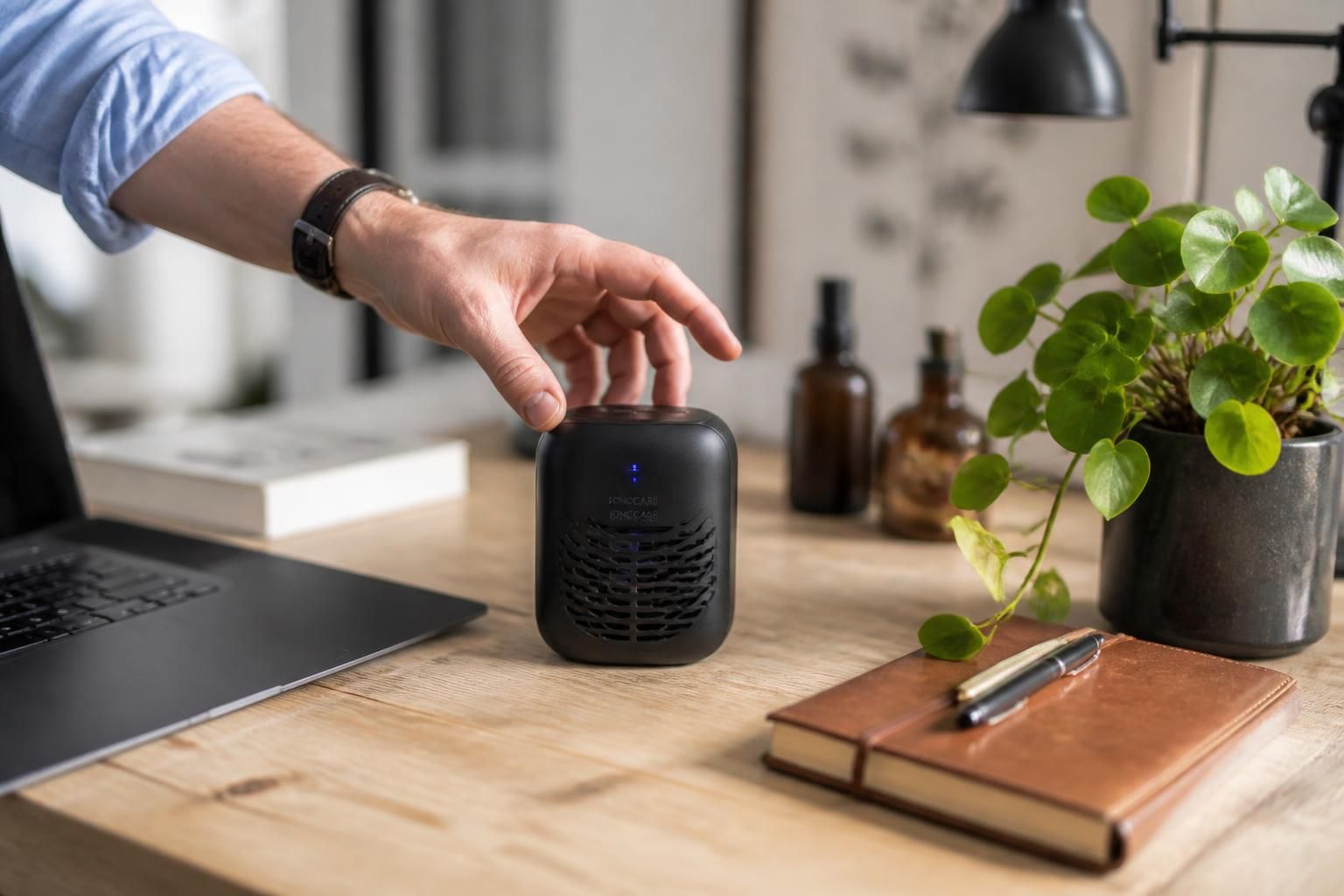 découvrez comment choisir le meilleur ionisateur de bureau pour purifier efficacement l'air et améliorer votre bien-être au travail grâce à nos conseils pratiques.